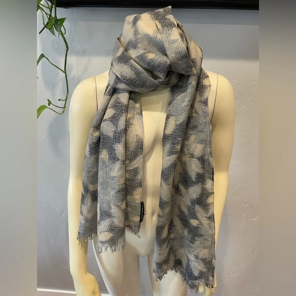 Banana republic, floral print wool scarf